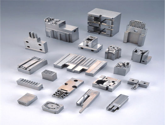 Dispositivos elétricos fazendo à máquina ISO9001 do automóvel do CNC de EDM